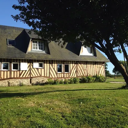 House In Between Houlgate And Deauville 度假居